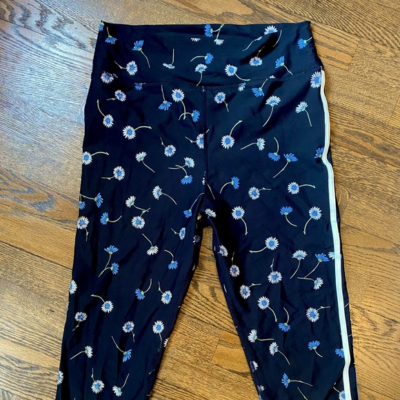 Soulcycle / The Upside Daisy Leggings - Picture 2 of 4